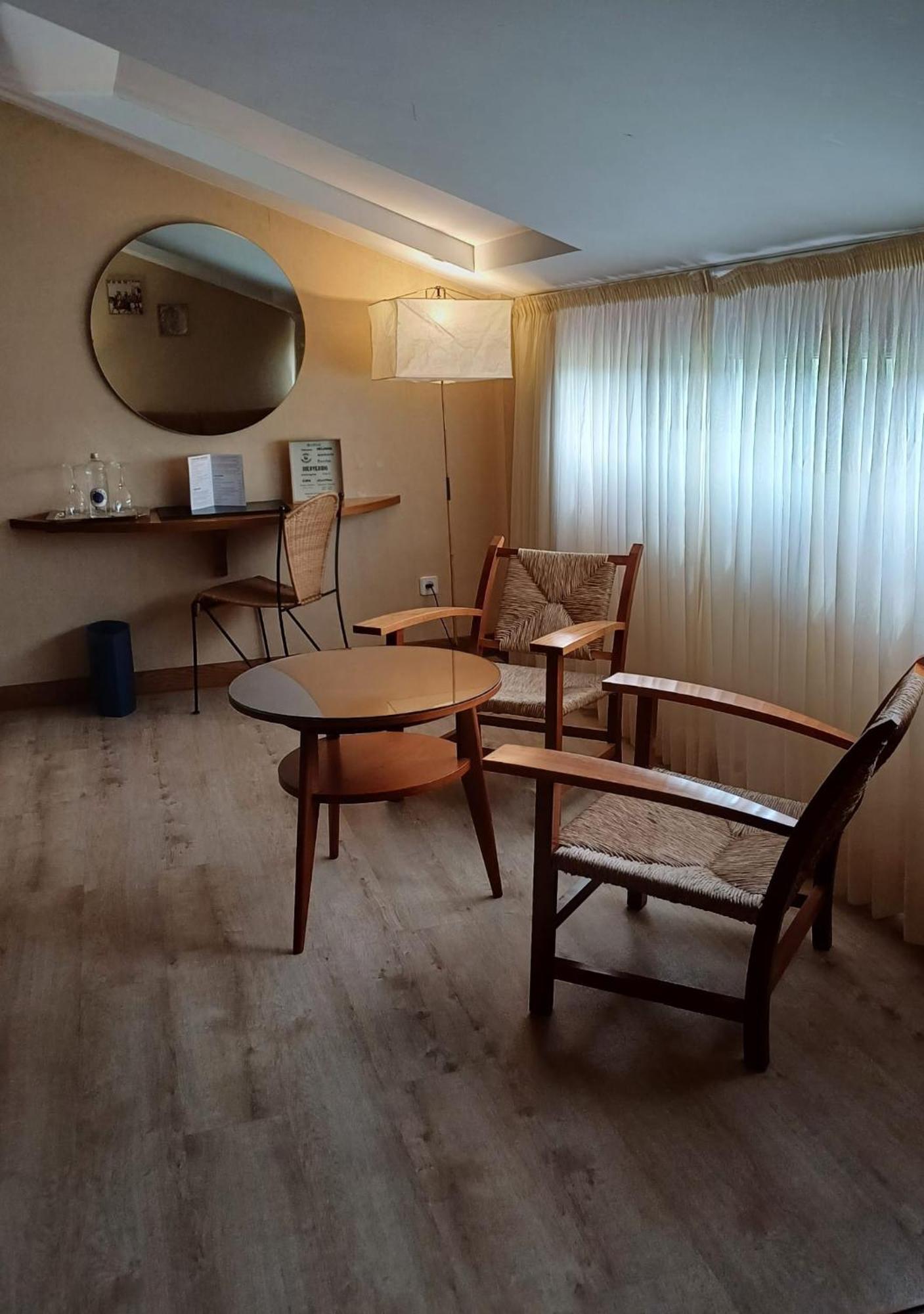 Ruta Jacobea Hotell Lavacolla Eksteriør bilde